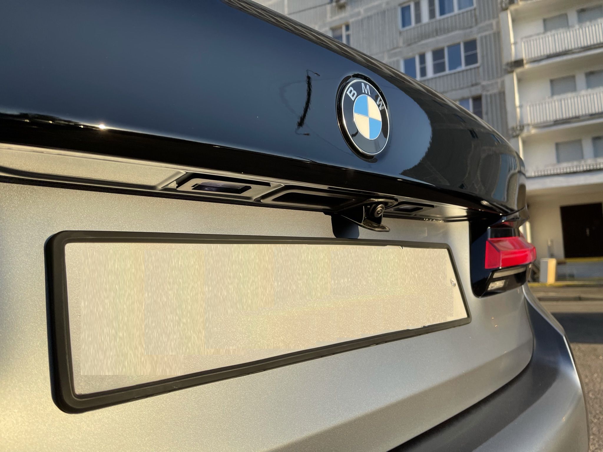 Откидная камера для BMW 5 G30